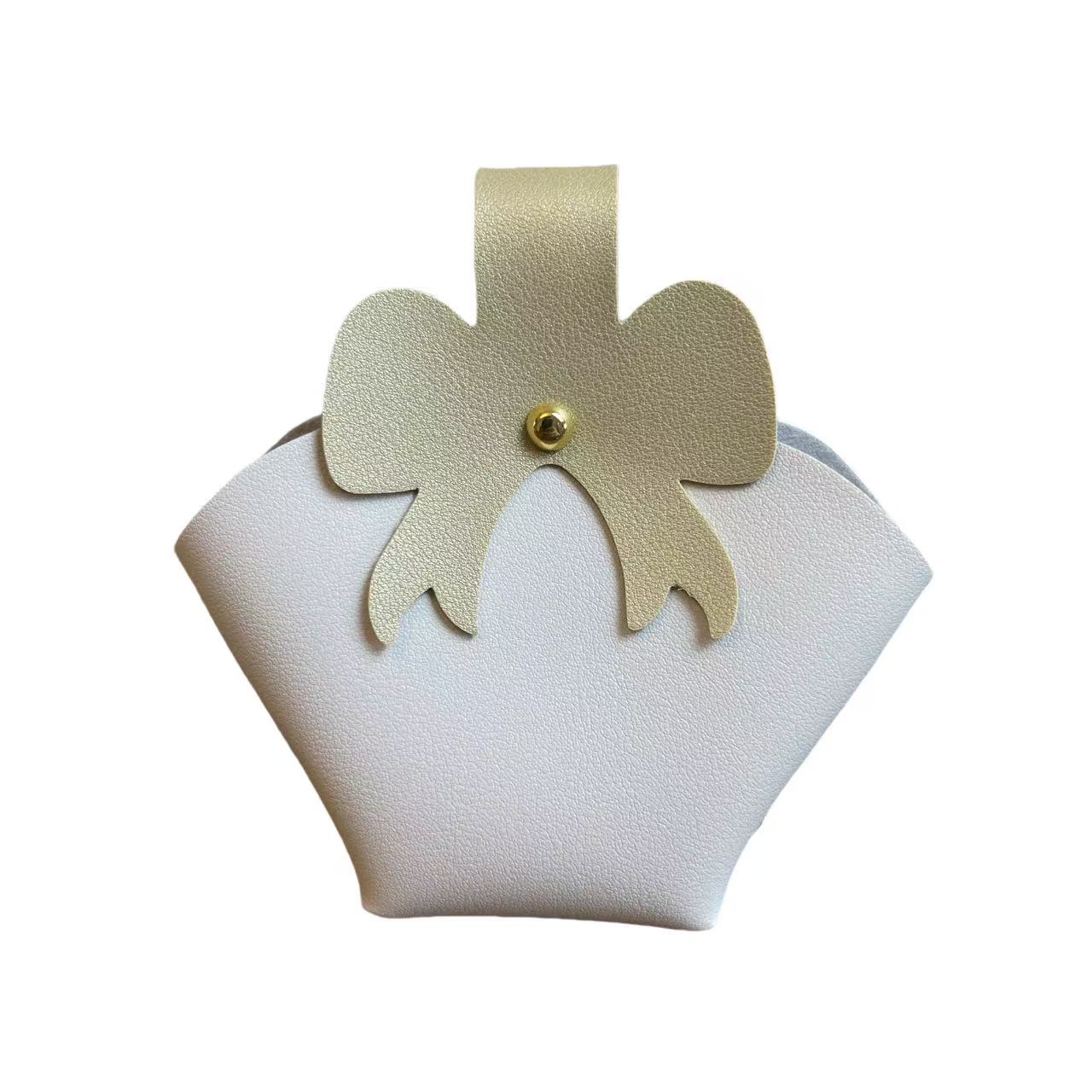 sacs à cadeaux en cuir